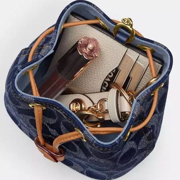 NWT❤️ Coach Drawstring Chain Wristlet Bag Signature Denim Wallet Purse CZ031 - Picture 11 of 13